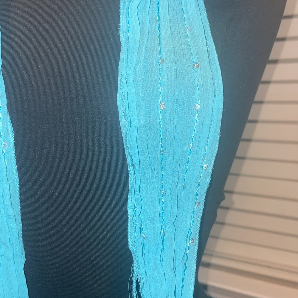 Assorted scarves - Picture 9 of 14
